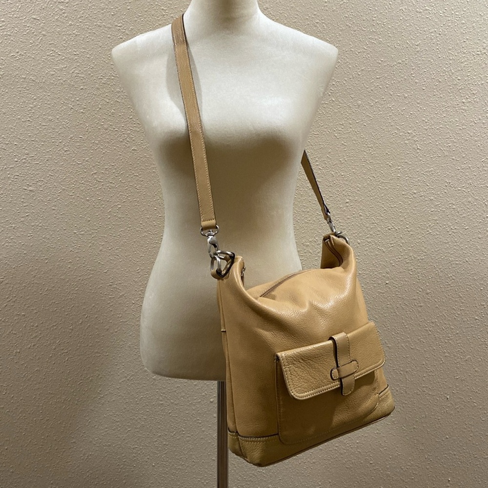 Giani Bernini soft leather crossbody purse. 👜❤️‍🔥
